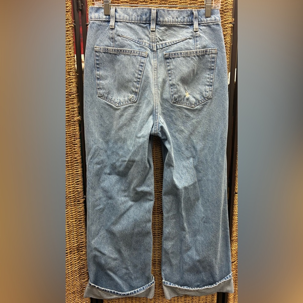 Universal Thread Cropped Wide Leg Jeans - Picture 4 of 4